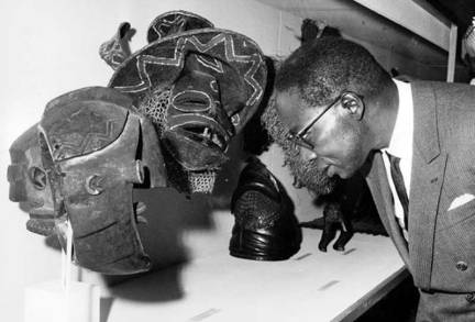 Senghor at Musée Dynamique, Dakar 1966.